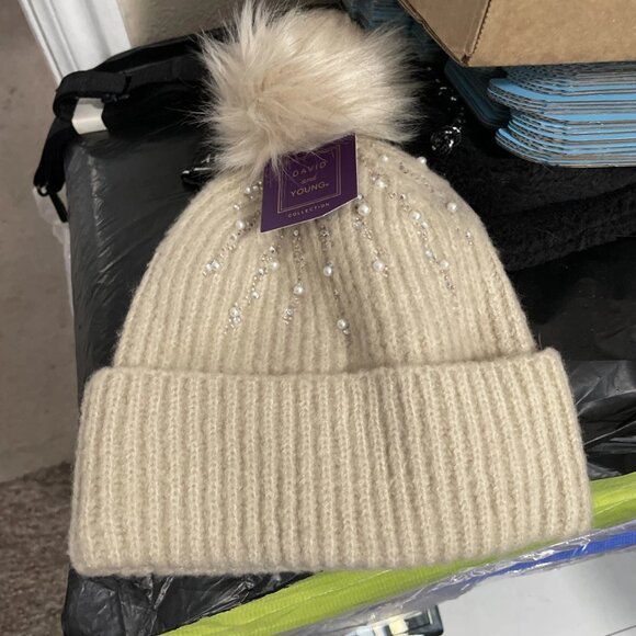 David and Young Beaded Beanie Hat With Pom Pom - NWT - Picture 1 of 4